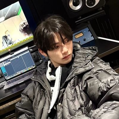 drowninlilac's profile picture. 🐈‍⬛🧚‍♀️💗