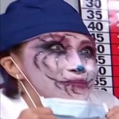 JqyGay's profile picture. very gay & very hockey 💃