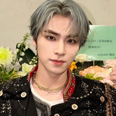 adoreyourvision's profile picture. 𝄞⨾𓍢ִ໋˙ 肖俊 ♡ 241005 ♡ 251126 ♡ #XIAOJUN ૮(˶˃ ᵕ ˂˶)ა ♡