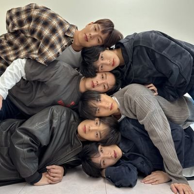 angelincloud9's profile picture. 𝙵𝚊𝚗 𝙰𝚌𝚌𝚘𝚞𝚗𝚝 • 𝚂𝚄𝙿𝙴𝚁 𝙹𝚄𝙽𝙸𝙾𝚁 (특예욱 | 𝙾𝚃𝟷𝟻) | 𝙼𝙾𝙽𝚂𝚃𝙰-𝚇 | 𝚁𝙰𝙸𝙽 (𝙹𝙸-𝙷𝙾𝙾𝙽) | 𝚂𝙴𝙲𝙷𝚂𝙺𝙸𝙴𝚂