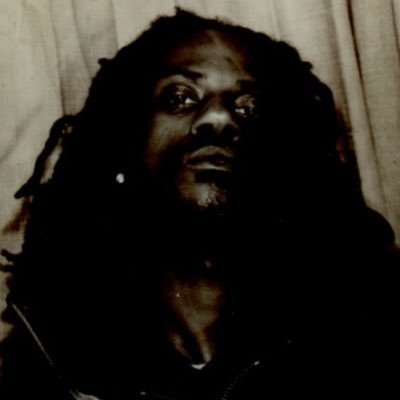 eeelllzzzz's profile picture. workwithelz@gmail.com