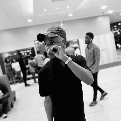 eddyie5_'s profile picture. -motion is currency