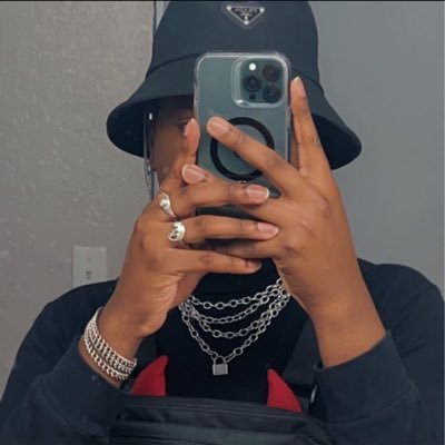 Raeeeeeen's profile picture. cheese