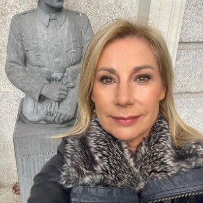 telleskam's profile picture. Part of a special group empowering growth, unleashing greatness as one family Hail The Light.💡