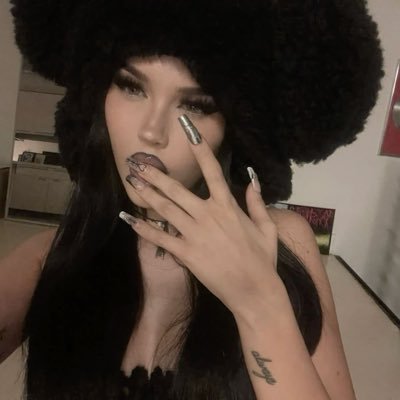 teddyfangs's profile picture. bone daddy || 20