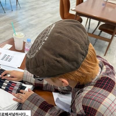 hong_joongz's profile picture. 