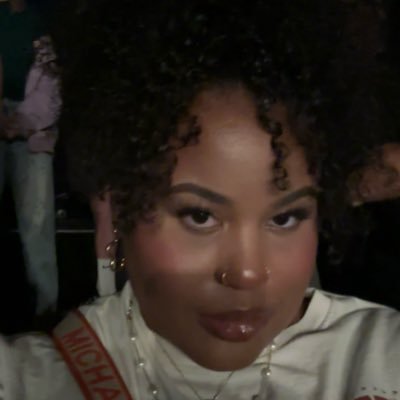 Shelbersss___'s profile picture. md 🦀 | hbcu grad - tennstate u. | wku alumna | 1913 ig: princess.shelbss