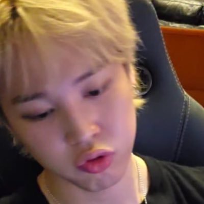 girlinluv1203's profile picture. ʙᴀɴɢᴛᴀɴ ɪs ᴍʏ ʟɪғᴇ 💜 teamwork makes the dream work. 🍀 🔮 ขอให้บังทันมีความสุขในทุกๆวัน🙇🏼‍♀️💖 #วันนี้เนนโดนแมวกัดยัง 😺 review #giveagirlinluv