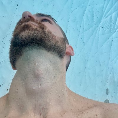 severusmagiustu's profile picture. Sardo, ricercatore in Immunologia. 37enne che cerca il suo posto nel Mondo. Alla larga i fasci: io non so leggere tweet a testa in giù👨🏼‍🔬 👨🏼‍🏫