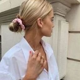 Irwhokou417248's profile picture. 