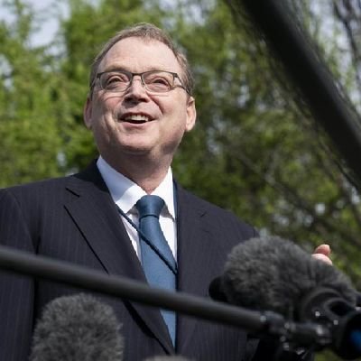 KevinHassetts's profile picture. director of the national council ,senior Advisor to the president for economic issues,the economic think tank 🇺🇲