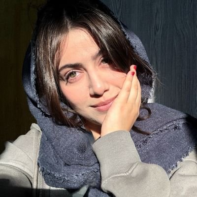 UGR3c4c22fW85's profile picture. بسدگی داره