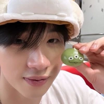 anotherbelina's profile picture. bukan nasgor