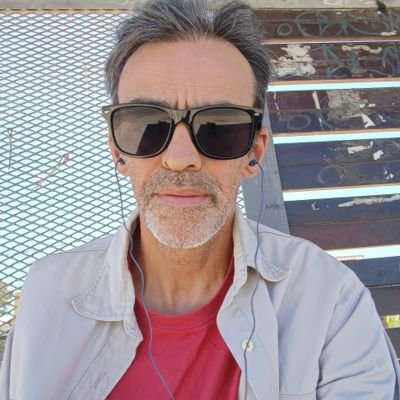 DAguatero's profile picture. Libros futbol básquet y Rock