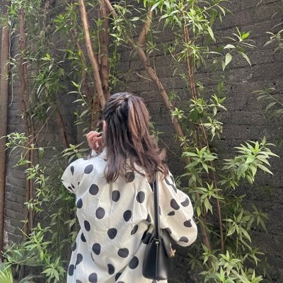 llaibba's profile picture. just a random soul struggling on her own