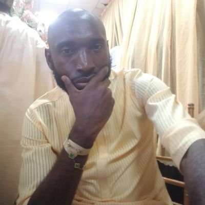 Eeefiy's profile picture. Ònye kwe, chi ya ekwe.

 A Masterpiece.