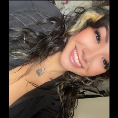 amandanflores's profile picture. https://t.co/S0ubMvqRYM