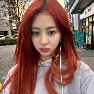 fleuriemiu's profile picture. 