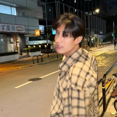 extherealdream's profile picture. 