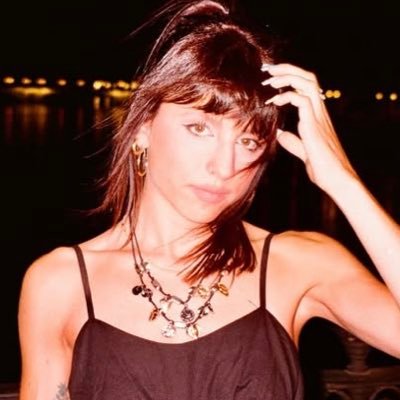 d33madruga's profile picture. i waited 'til the end of summer and i ran out of time