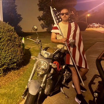 castromatt70's profile picture. Georgia alum