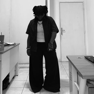 _TheEstherMajek's profile picture. Biomedical Engineer || Queer || Artist.