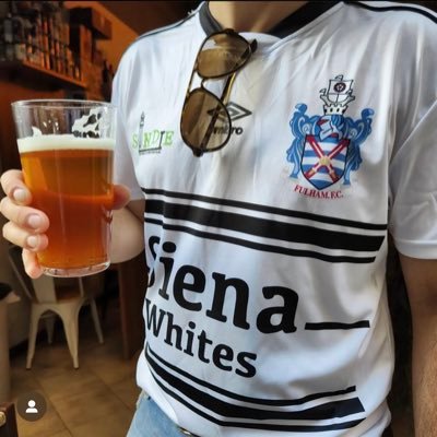 FJsienawhites's profile picture. I’m polytheist, and my favorite two Gods are Apollo and Marco Silva #sienawhites