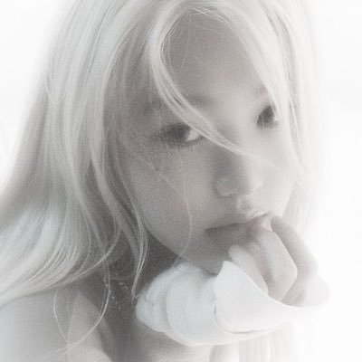 DefZelna's profile picture. 21 yo, not new to edtwt. please moot me im lonely—Ednos