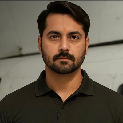 Silent_Sankalp's profile picture. राम बढ़ाये सौ बढ़े, 
बल से बढ़े ना कोय।

वसुधैव कुटुंबकम्🙏🏻