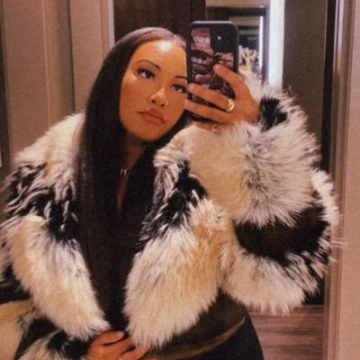 _Chinabeau's profile picture. ⭐️ ⭐️ ⭐️ ⭐️ ⭐️