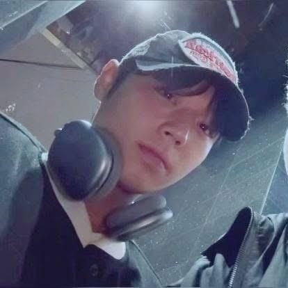 omeganaobinario's profile picture. ...And, girl, you were made for me 🍫 | 19y | nb ⚢ (perfil de desenhos: @melldrw_ / ig: mell.a.mont / ttk: mell_ilw