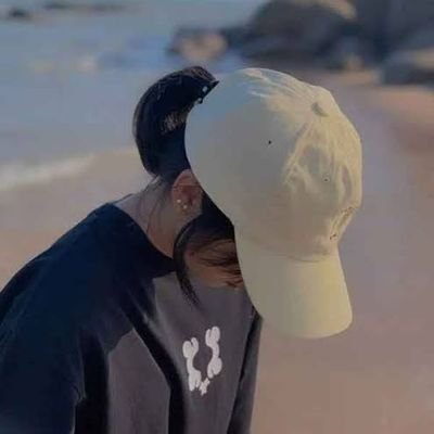 sarakhanoomi_65's profile picture. 