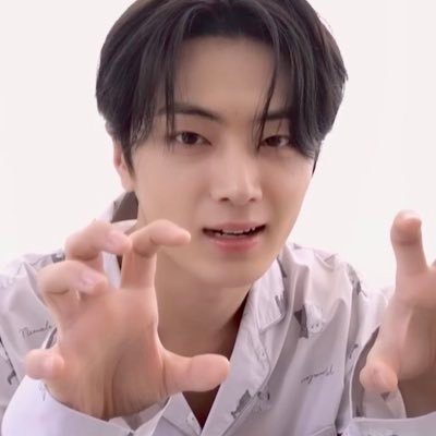 blackcatrpm's profile picture. bs psych ‘23 ☆ hiraya manawari ‘25 ⋆✴︎˚｡⋆ md soon .ᐟ #rpmtwt | #studytwt