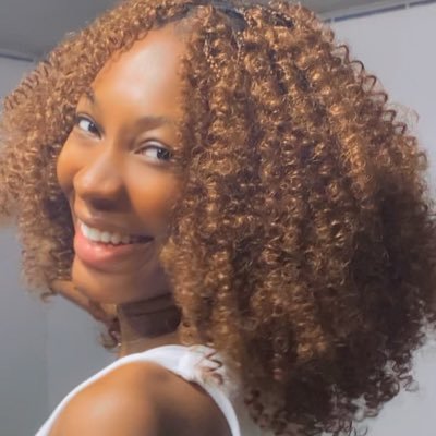 E_ne_nu's profile picture. Baby lawyer⚖️✨twitter toxicity ❌❌, keep it cute here!!!