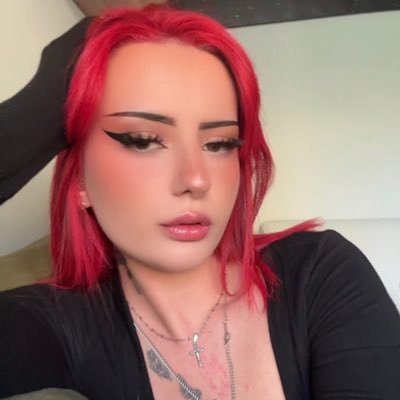 calixxaa's profile picture. 🍒