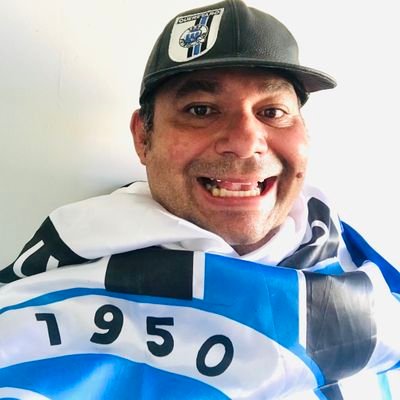 Aucio's profile picture. Zoon Politikon