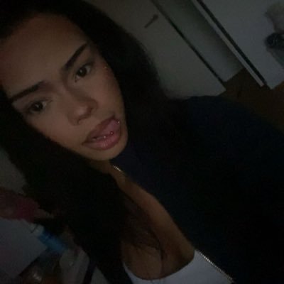 ANgmbi's profile picture. 