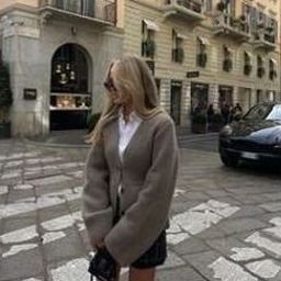 Cihir229101's profile picture. 