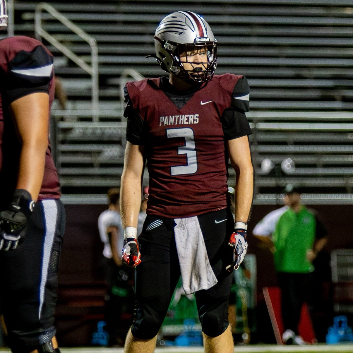 MasonShortyo2f's profile picture. C/O 2026 6’0 210lbs 1000+ Yard rusher Bench: 300lbs Squat: 500lbs Power clean: 295lbs Vert: 38 1/2” Top speed in a game: 22MPH