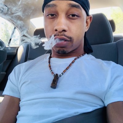 mikeyjustdied's profile picture. backup for @mikeysusername