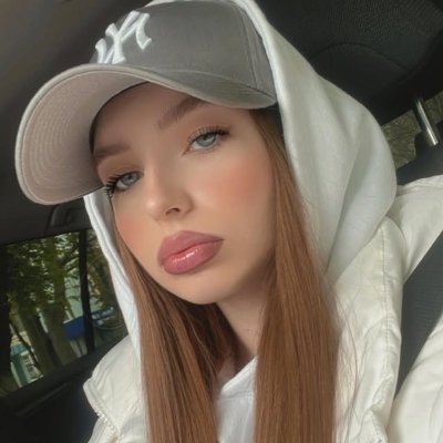 abhishe42141892's profile picture. Book your mood of nostalgia and let the memories flow.