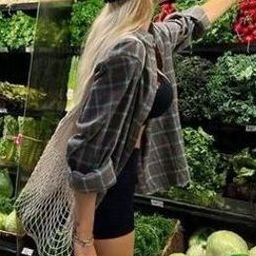 Tloomea2721732's profile picture. 