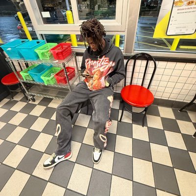 Bangalot_'s profile picture. #G4T2x🖤 LL Streetz💚 LL Bally💙 LongLiveTrae👼🏾 LL Mr 💙