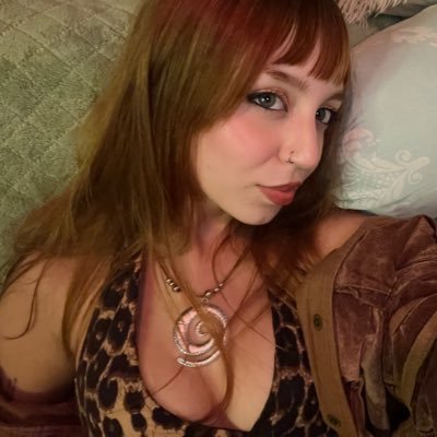 stuckgrierr's profile picture. voodoo Lady ween girl e provoke society