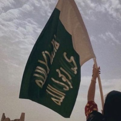 laamghm's profile picture. طالبة آثار ومتاحف في جامعة الأميرة نوره @PNU_KSA شغوفة بالتاريخ والتراث، أسعى لصقل ذاتي وتطوير مهاراتي، لأكون صوت الماضي في مستقبلٍ مشرق