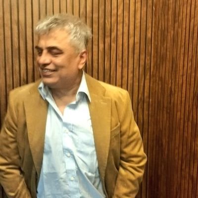 mid_aged_intern's profile picture. sunday mornings beers at an irani café. every other time whiskey. musafir hoon yaaron ek ghar hain aur do thikaane, bas jhoomte chale jaana