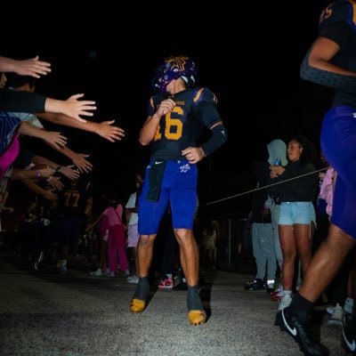 WillAnderson16_'s profile picture. Class 26’ NCAA ID#0187892193 |6’2 200lbs QB | BWHS (Omaha, NE)| Northern Iowa commit 🟨🟪 | gmail- 13willanderson@gmail.com| 402-281-8453