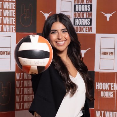Coach_Haleigh's profile picture. El Paso born & raised | UTEP Alumn ⛏️ | Dallas Premier 14’s Coach 🏐 | English II & Volleyball Coach @ Dallas’ W. T. White B-TECH program 🤘🏼🧡