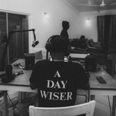 prodbynicjr's profile picture. 𝒯𝑜 𝐸𝓍𝓅𝓁𝒶𝒾𝓃 𝒾𝓈 𝒯𝑜 𝐸𝓍𝓅𝑜𝓈𝑒 ♛