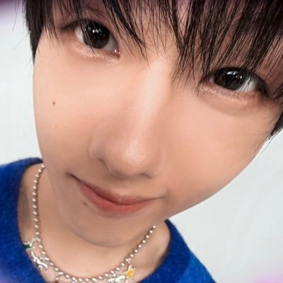 btchntcry's profile picture. meow